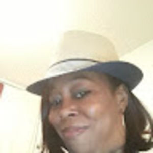 Meet your Posher, Carol